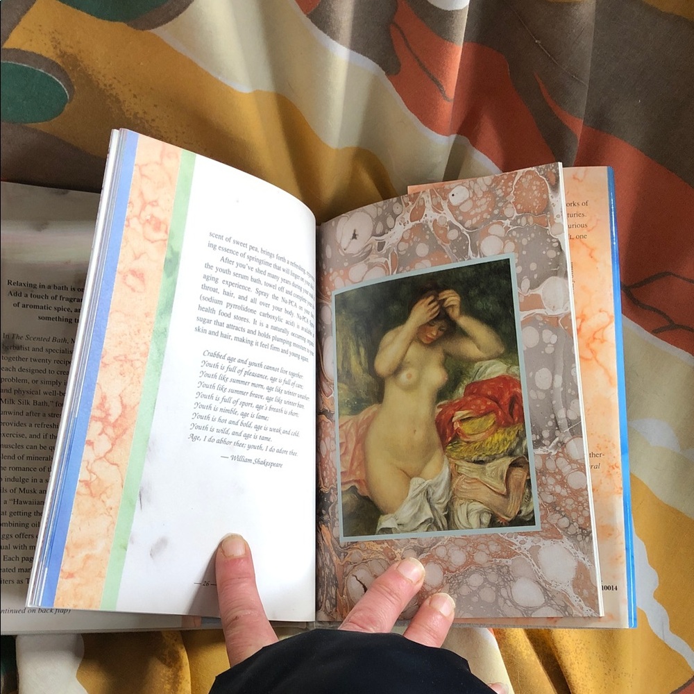 The Scented Bath Book by Maribeth Riggs - Picture 4 of 13